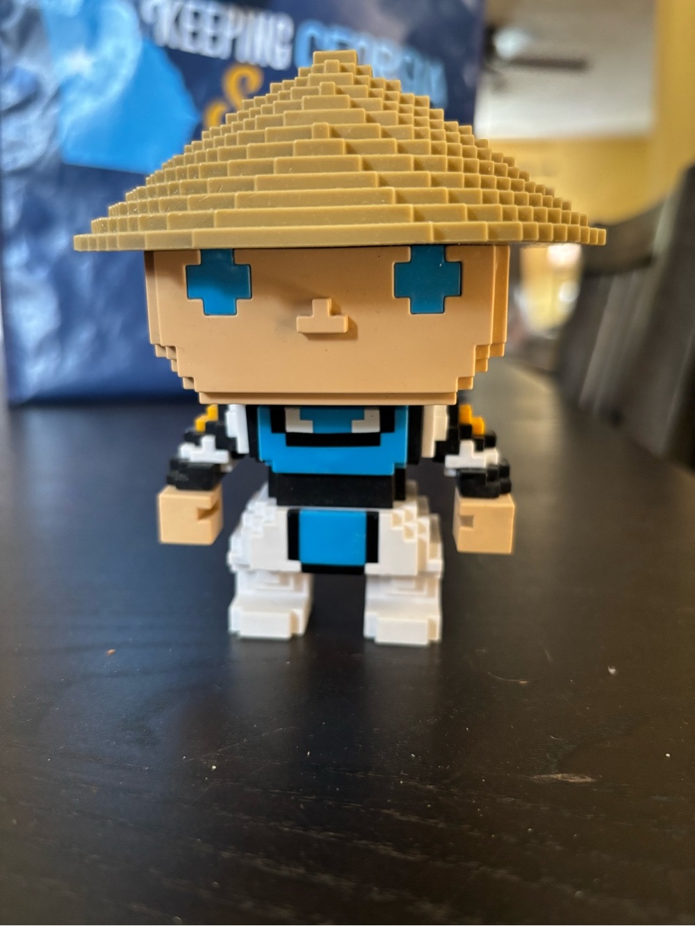 Funko Pop Mortal Kombat 8-Bit Raiden #14